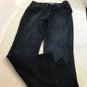 LEVIS 525 WOMENS BOOT CUT SIZE 12M